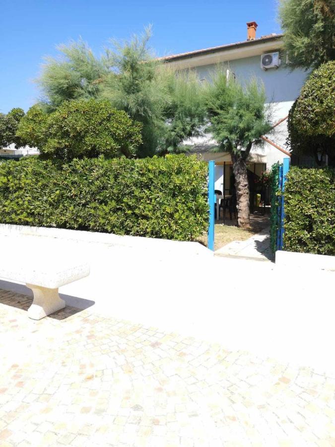 Апартаменти Giardino Sul Mare Casa Casoni Нумана Екстер'єр фото